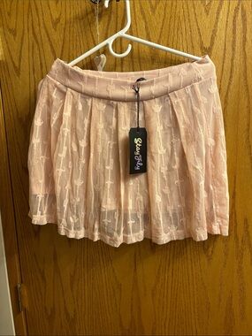 Light Pink Lace Circle Skirt - Feminine Pleated Silhouette